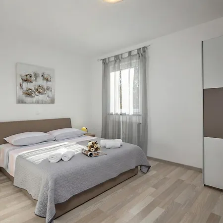 Filleona - Happy Apartament *