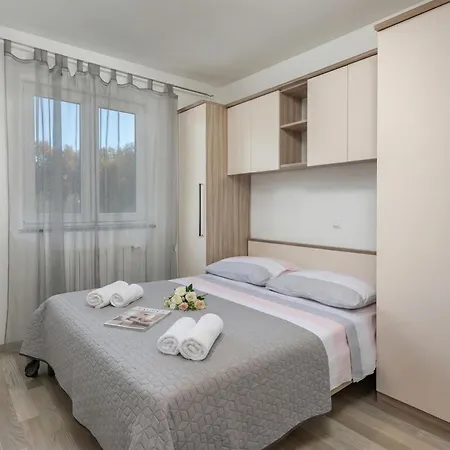 Filleona - Happy Apartament *